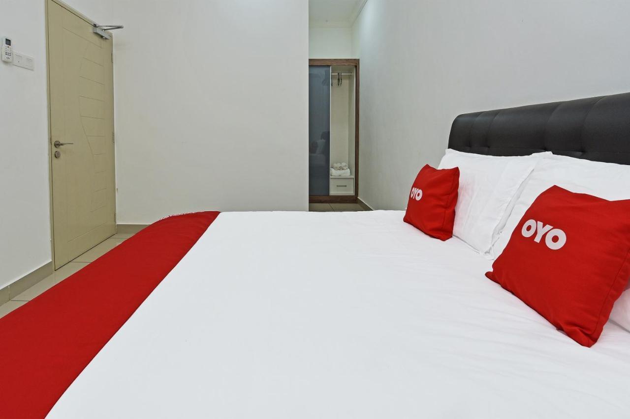 Capital O 90614 Cvia Ummul Hotel Padang Besar Buitenkant foto
